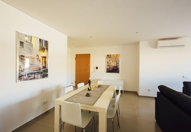 Apartamento en São Martinho do Porto - Carmona - Apartamento de Vacaciones T2 junto a la Playa de São Martinho do Porto de SCH Apartamento en São Martinho do Porto - Carmona - Apartamento de Vacaciones T2 junto a la Playa de São Martinho do Porto de SCH
