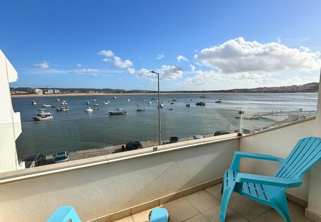 Apartamento en São Martinho do Porto - Janelas da Baía - By SCH