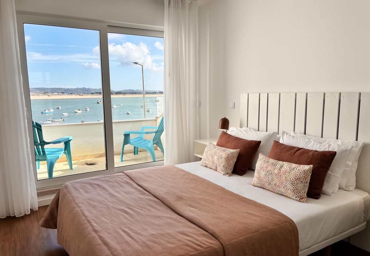 Apartamento en São Martinho do Porto - Janelas da Baía - By SCH