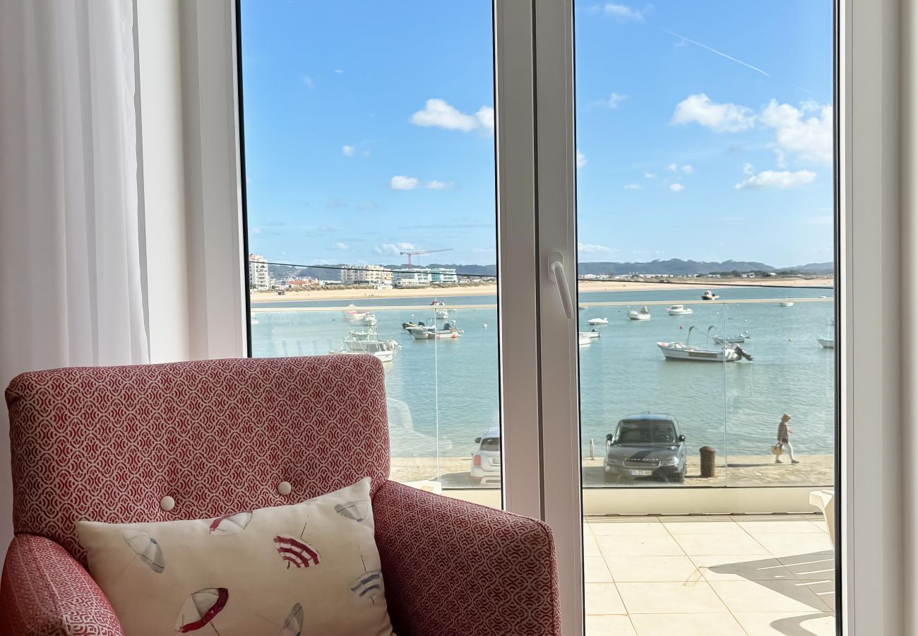 Apartamento en São Martinho do Porto - Janelas da Baía - By SCH