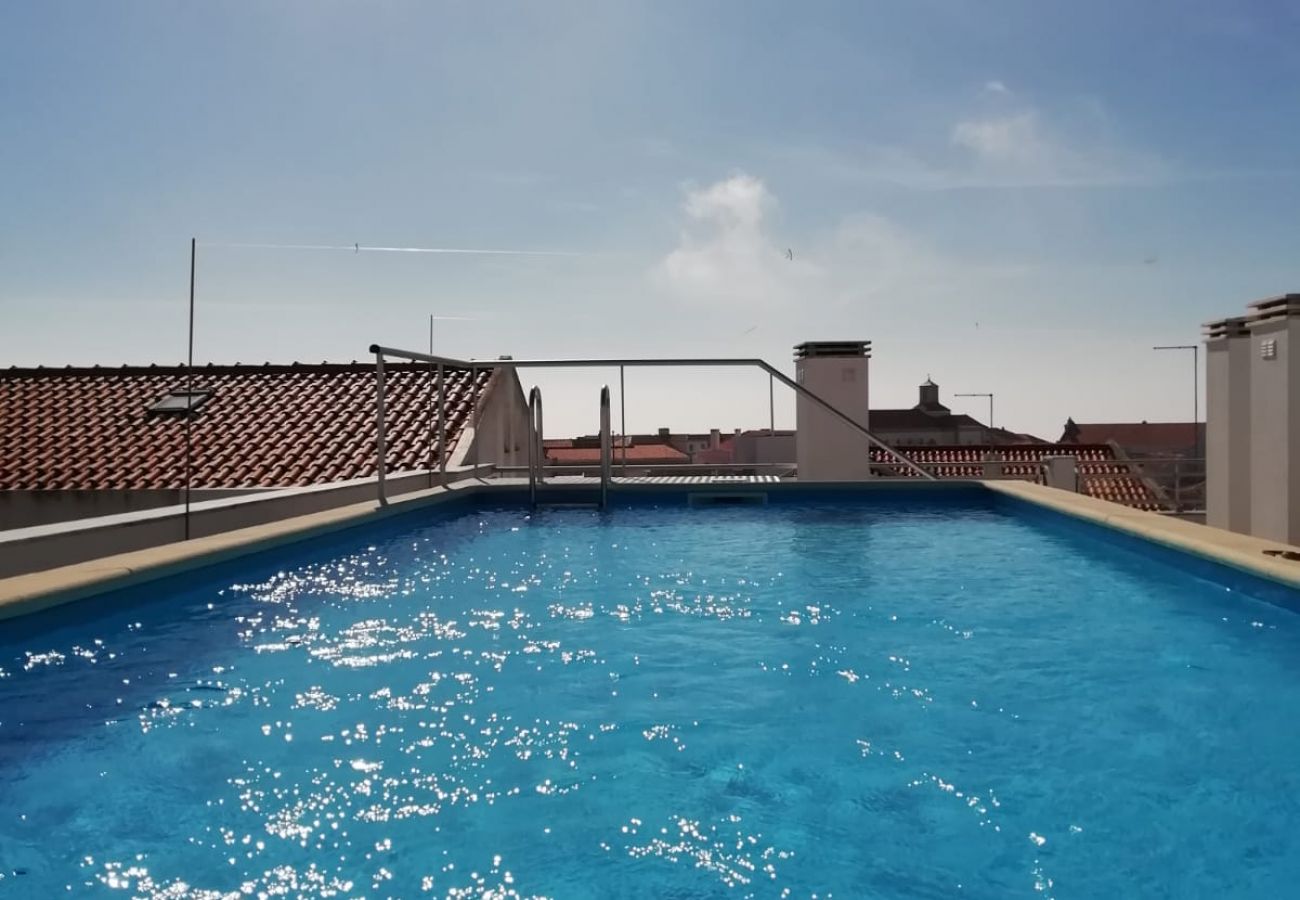 piso, vacaciones, Nazaré, playa, piscina en el tejado, Portugal