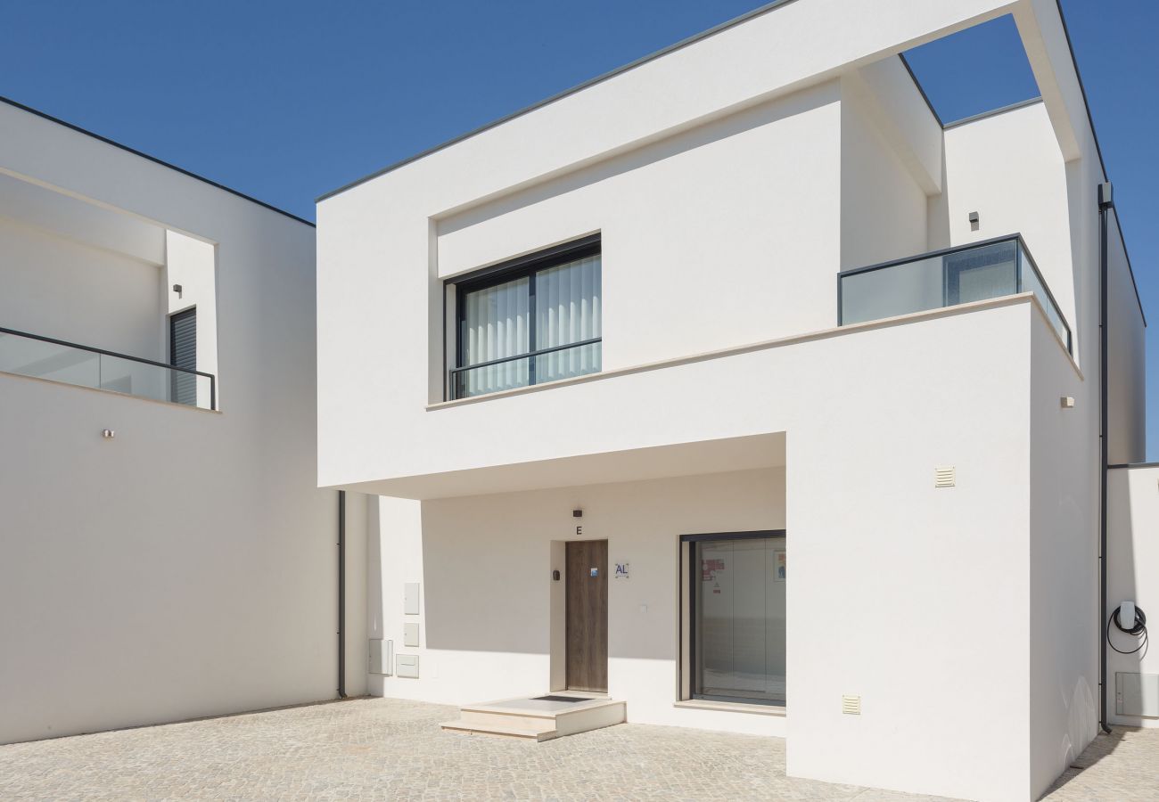 Condominio privado, Piscina, Zona familiar, Cerca de la playa