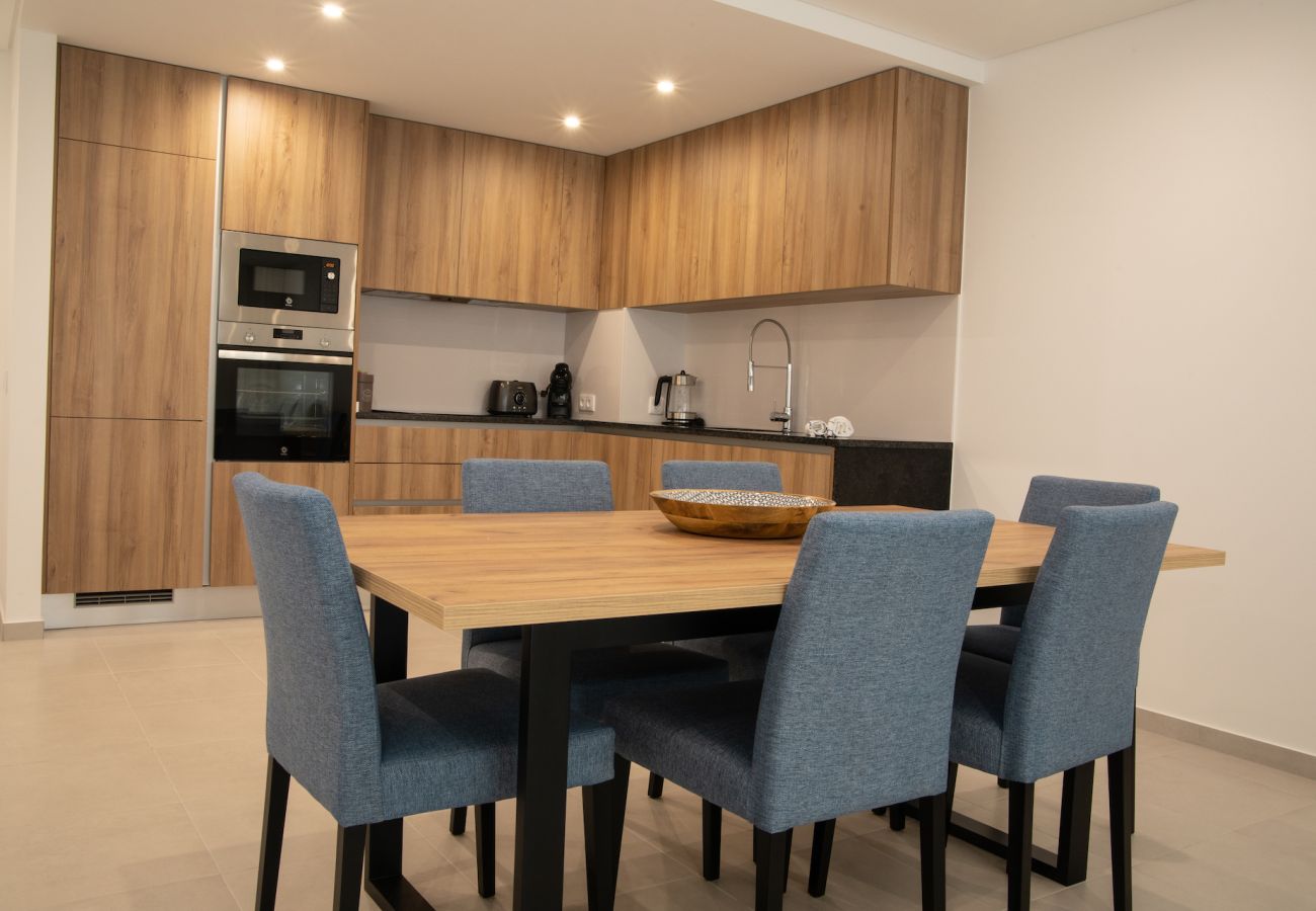 Apartamento acogedor, Nazaré, céntrico, cerca de la playa, vistas.