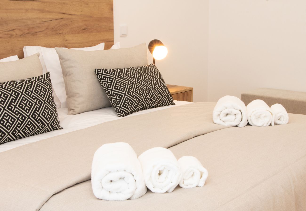 Apartamento acogedor, Nazaré, céntrico, cerca de la playa, vistas.