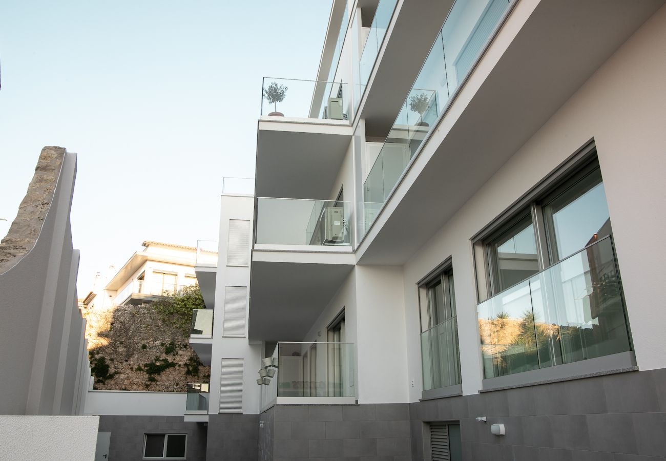 Apartamento T2, piscina,ubicación céntrica,cerca Praia da Norte,Nazaré