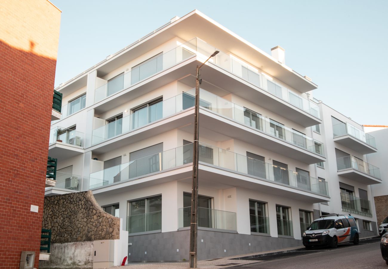 Apartamento T2, piscina,ubicación céntrica,cerca Praia da Norte,Nazaré