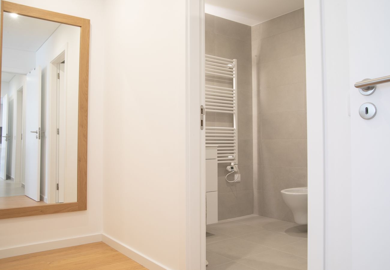 Apartamento T2, piscina,ubicación céntrica,cerca Praia da Norte,Nazaré