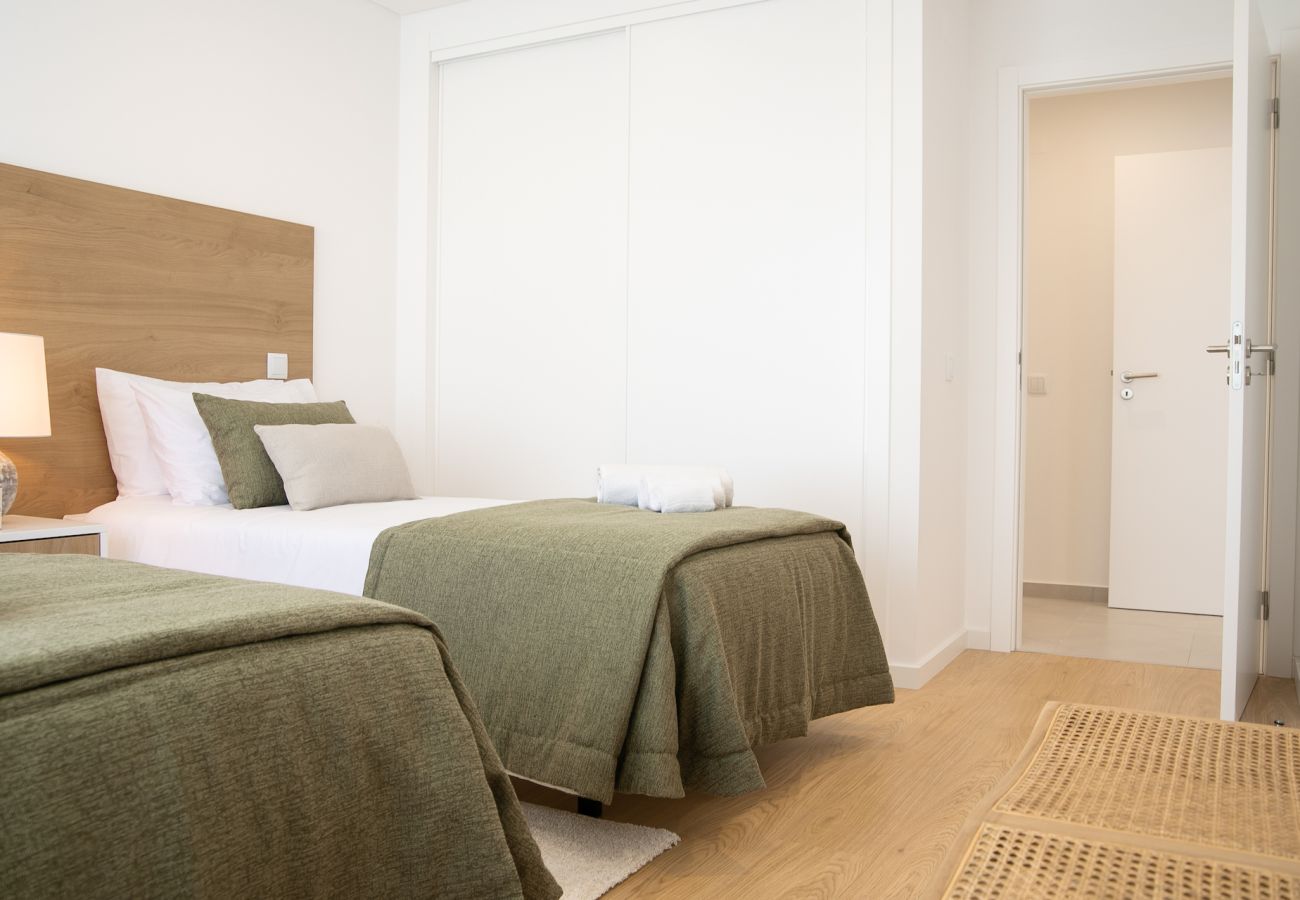 Apartamento T2, piscina,ubicación céntrica,cerca Praia da Norte,Nazaré