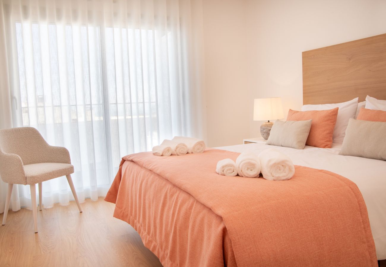Apartamento T2, piscina,ubicación céntrica,cerca Praia da Norte,Nazaré