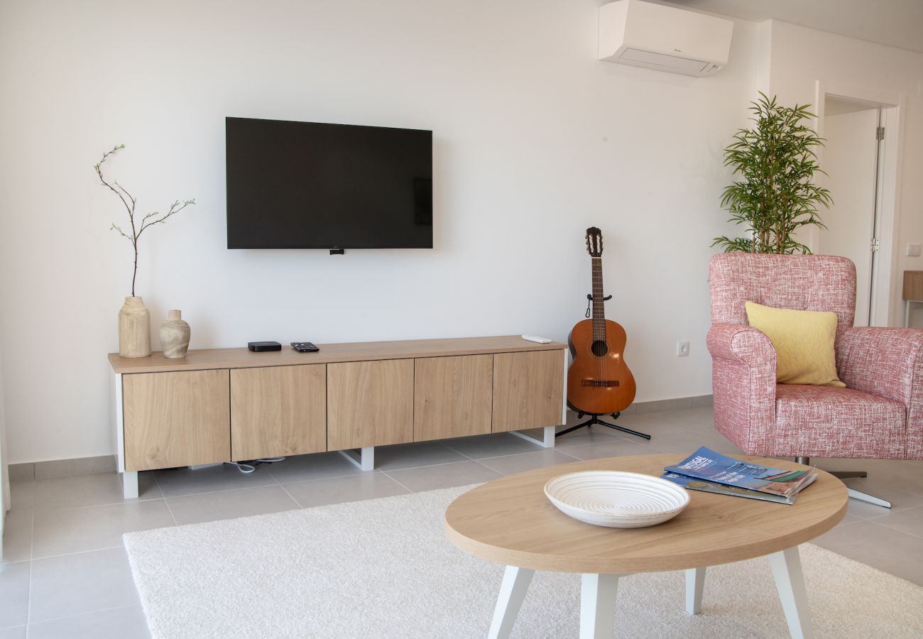 Apartamento T2, piscina,ubicación céntrica,cerca Praia da Norte,Nazaré