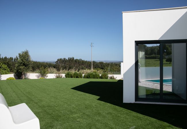 Villa en Serra do Bouro - Casa da Serra - Villa de Vacaciones con Piscina Privada By SCH Villa en Serra do Bouro - Casa da Serra - Villa de Vacaciones con Piscina Privada By SCH