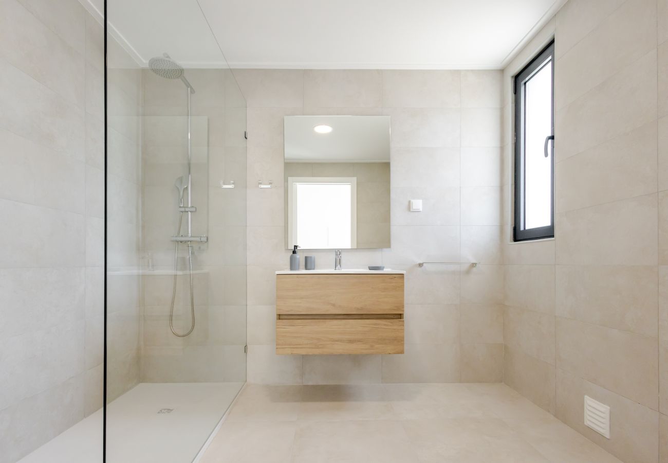 Vale Furado, apartamento vacacional, acantilados, naturaleza, senderos, retiro, playa, Nazaré, Oeste de Portugal, BY SCH