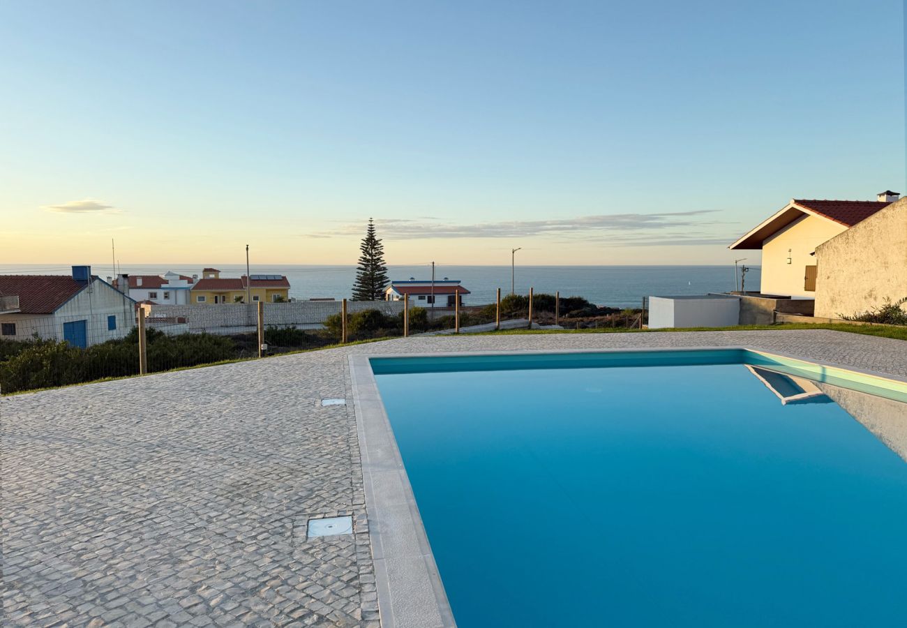 Vale Furado, apartamento vacacional, acantilados, naturaleza, senderos, retiro, playa, Nazaré, Oeste de Portugal, BY SCH