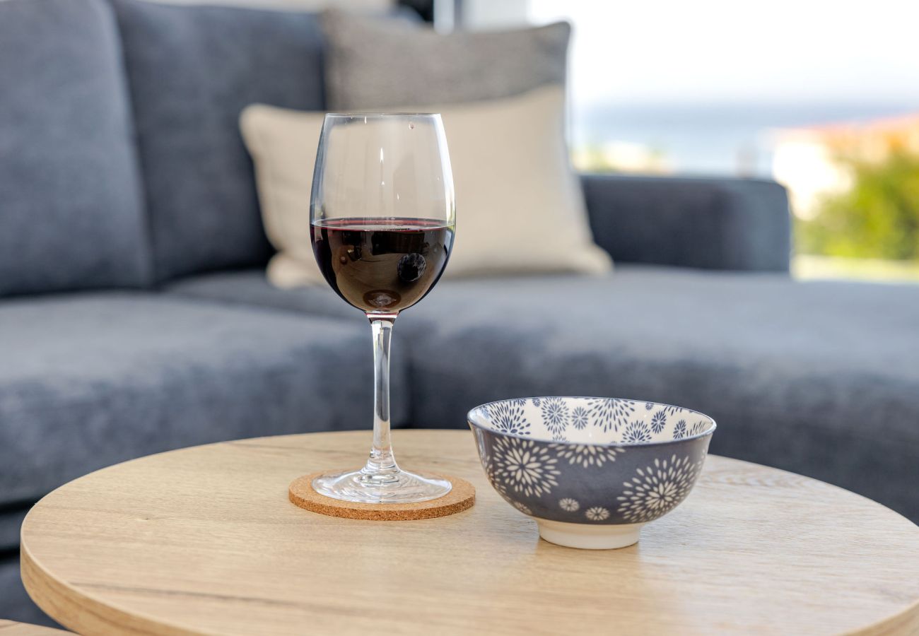 Vale Atlântico – BY SCH, apartamento T2 junto al mar, comodidad, senderos, acantilados y naturaleza en el Oeste de Portugal.