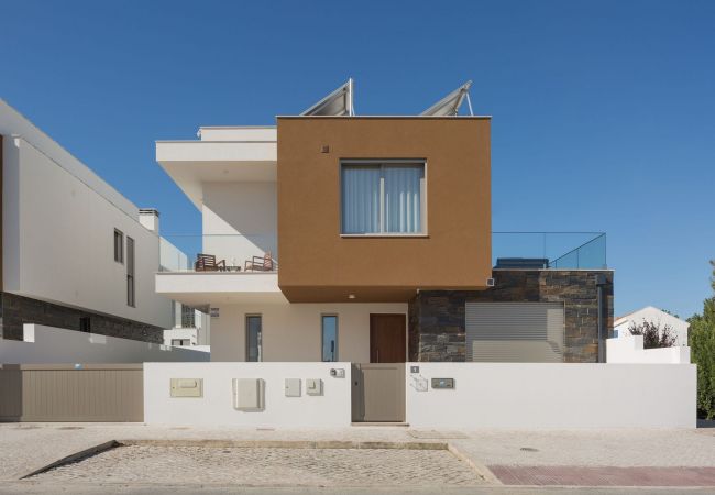 Villa à Salir do Porto - Villa Atlântico - Villa de Vacances avec Piscine Privée et Jacuzzi avec Vue By SCH Villa à Salir do Porto - Villa Atlântico - Villa de Vacances avec Piscine Privée et Jacuzzi avec Vue By SCH