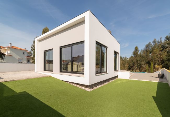 Villa à São Martinho do Porto - Villa Floresta - Villa de Vacances avec Piscine Privée By SCH Villa à São Martinho do Porto - Villa Floresta - Villa de Vacances avec Piscine Privée By SCH