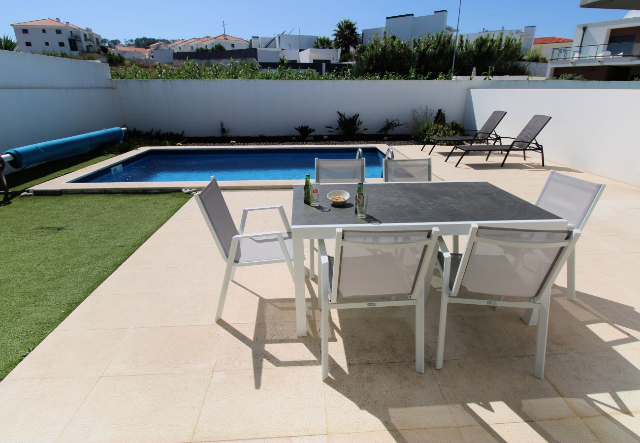 Maison à louer, 3 chambres, piscine, près de la plage, Salir do Porto