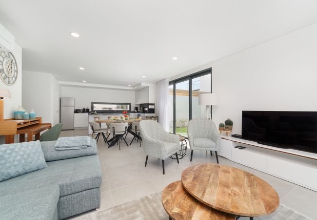 Villa à São Martinho do Porto - Villa Paraíso - Villa de Vacances avec Piscine Privée By SCH Villa à São Martinho do Porto - Villa Paraíso - Villa de Vacances avec Piscine Privée By SCH