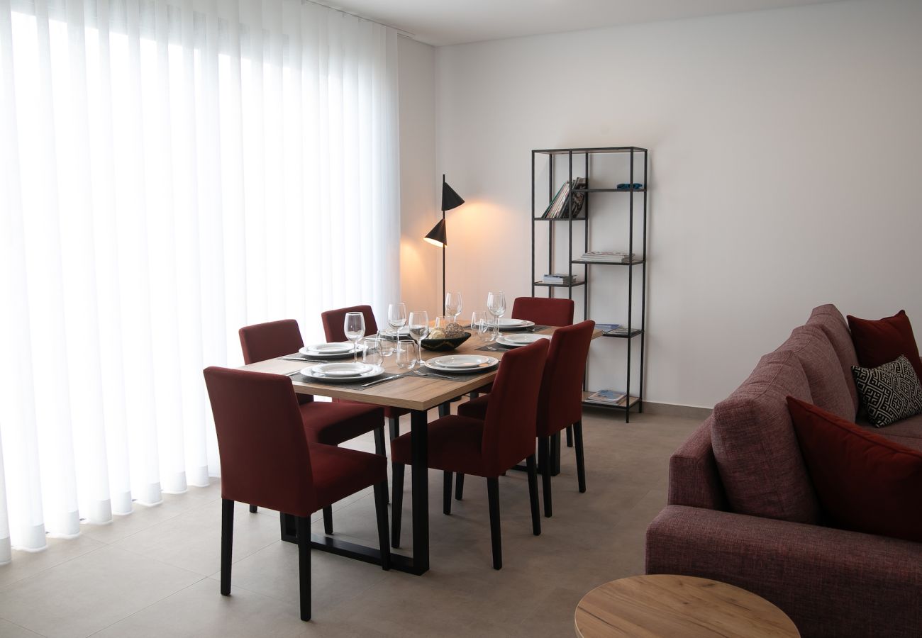Refuge familial calme avec piscine, proche des plages et attractions