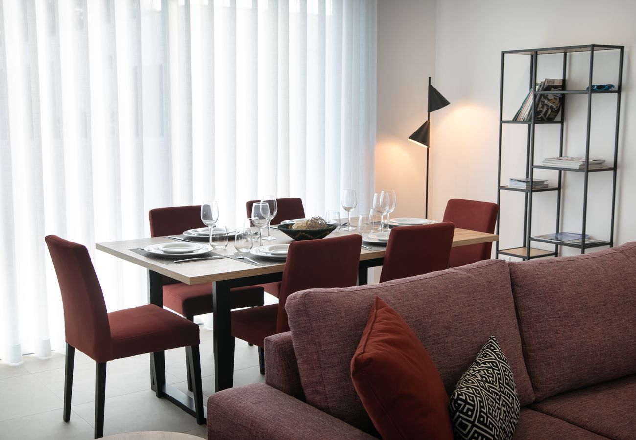 Refuge familial calme avec piscine, proche des plages et attractions