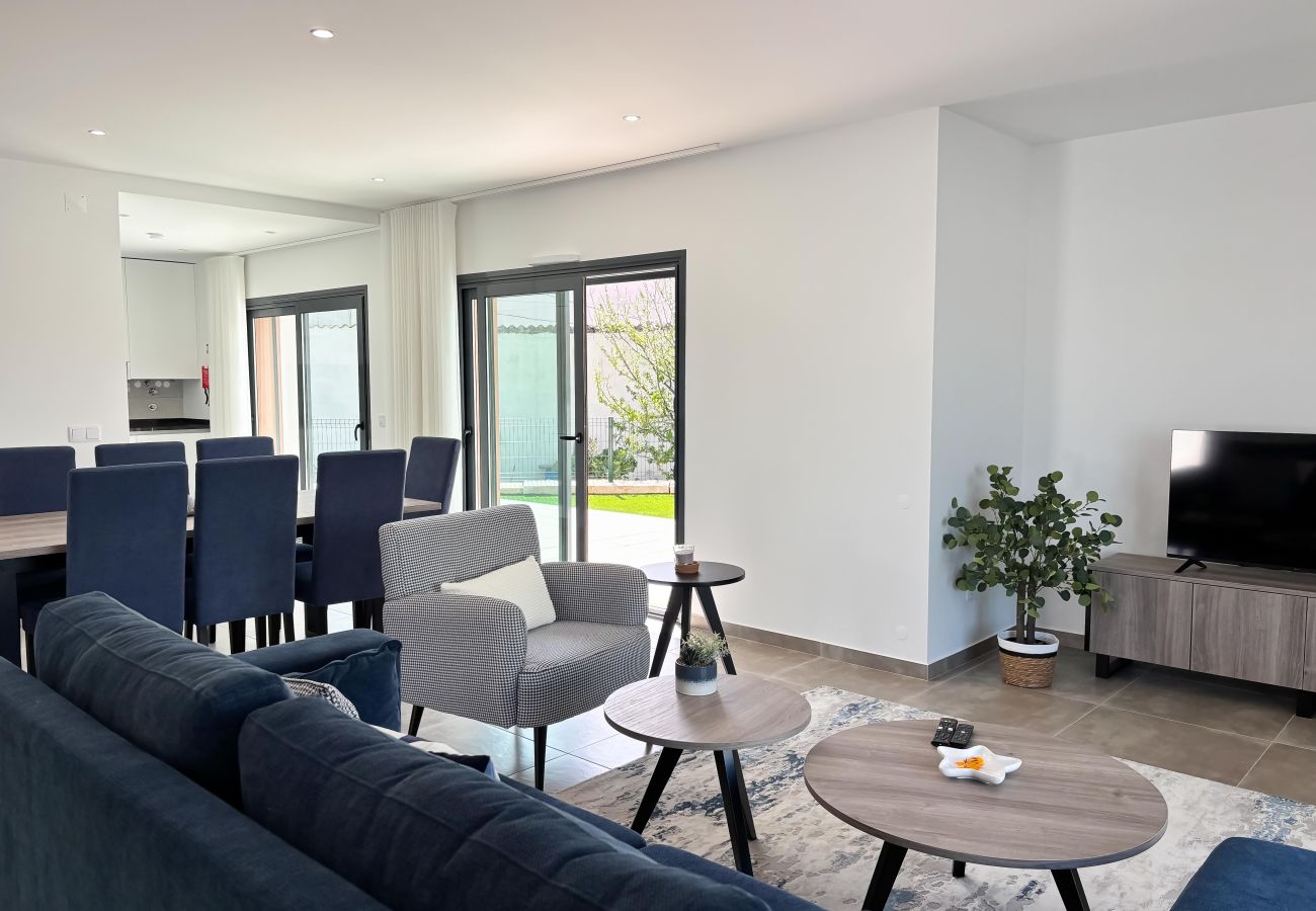 maison familiale Alfeizerão, piscine privée, proche de la plage
