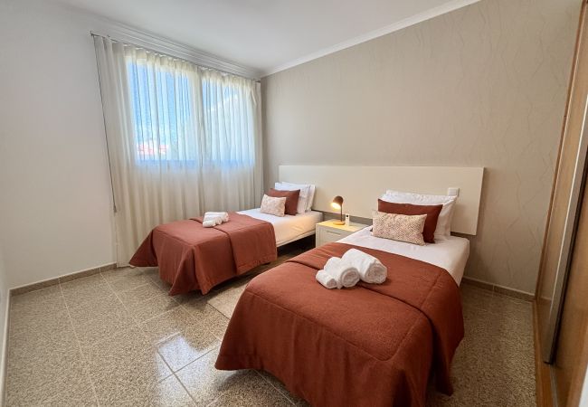 Villa a Nazaré - Casa 3 Camere da letto con vista mare e piscina - Ideale per famiglie Villa a Nazaré - Casa 3 Camere da letto con vista mare e piscina - Ideale per famiglie