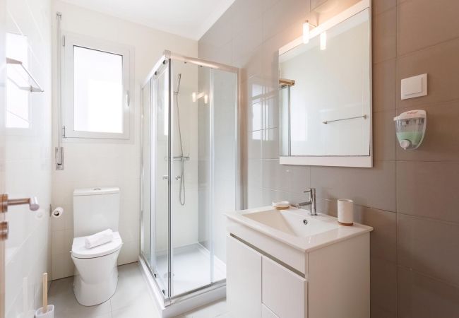 Villa a Nazaré - Casa 3 Camere da letto con vista mare e piscina - Ideale per famiglie Villa a Nazaré - Casa 3 Camere da letto con vista mare e piscina - Ideale per famiglie