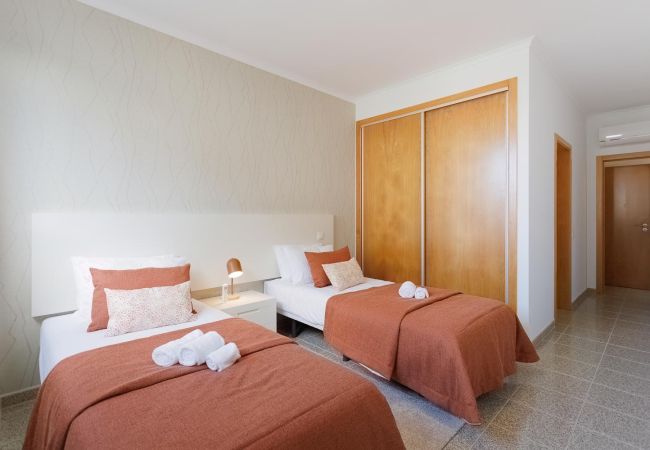 Villa a Nazaré - Casa 3 Camere da letto con vista mare e piscina - Ideale per famiglie Villa a Nazaré - Casa 3 Camere da letto con vista mare e piscina - Ideale per famiglie