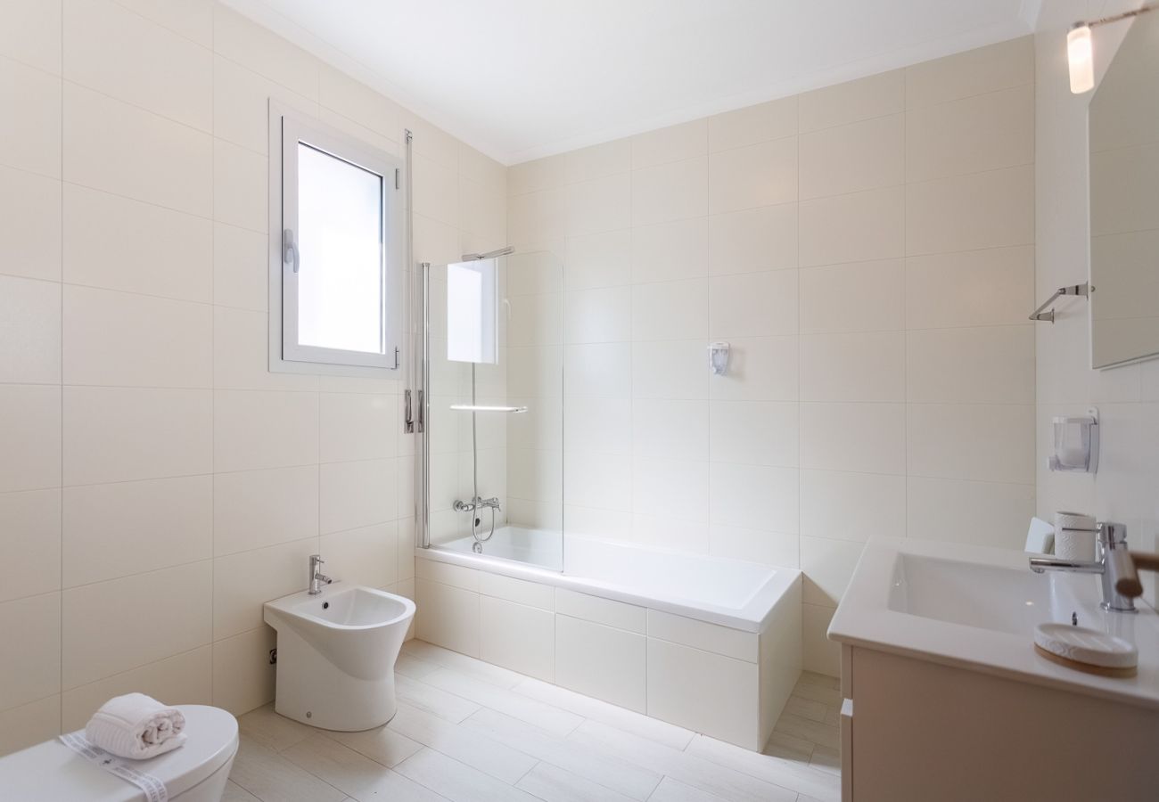 Villa a Nazaré - Casa 3 Camere da letto con vista mare e piscina - Ideale per famiglie