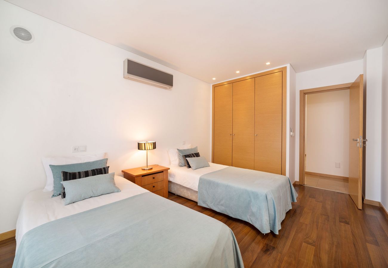 Appartamento a São Martinho do Porto - Baia Residence II - T3 Apartamento de Férias SCH045