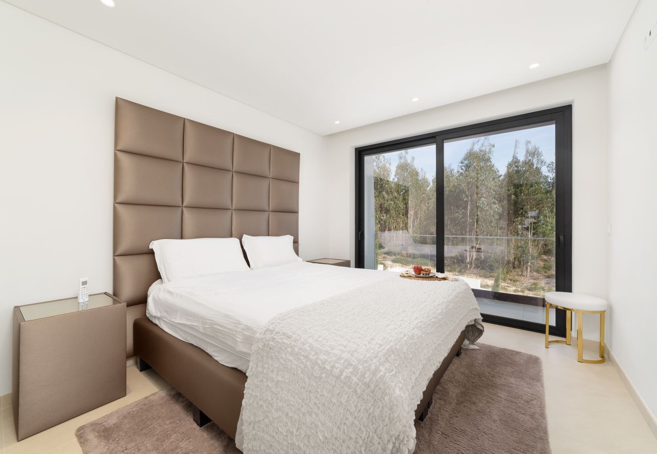 Villa a São Martinho do Porto - Villa Floresta - Villa de Férias com Piscina Privada By SCH