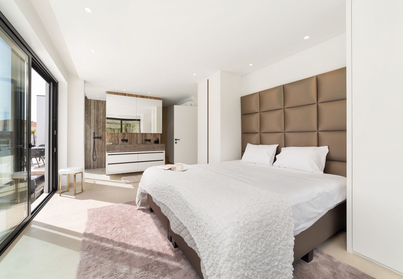 Villa a São Martinho do Porto - Villa Floresta - Villa de Férias com Piscina Privada By SCH