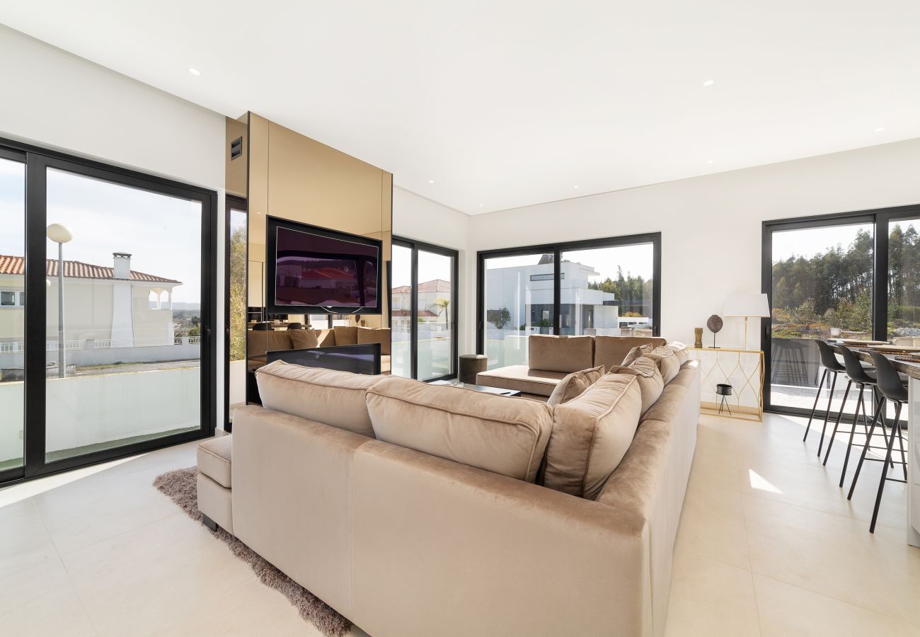 Villa a São Martinho do Porto - Villa Floresta - Villa de Férias com Piscina Privada By SCH