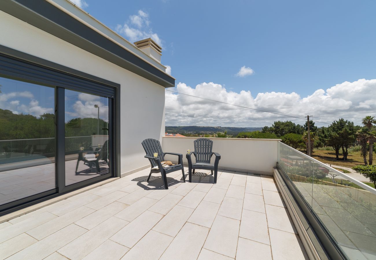 Villa a São Martinho do Porto - Venda Nova - Villa de Férias com Piscina Privada da SCH