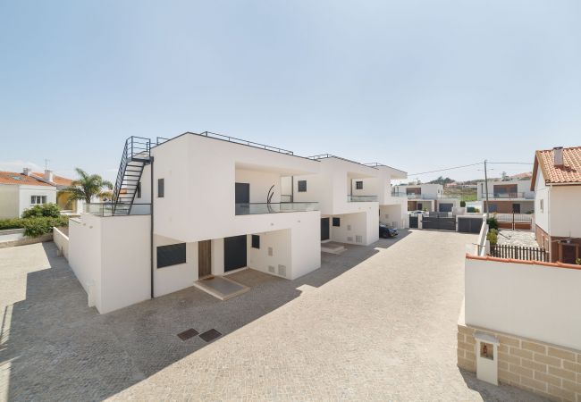 Villa a Salir do Porto - Villas Garça - Villa de Férias com Piscina Aquecida Privada By SCH Villa a Salir do Porto - Villas Garça - Villa de Férias com Piscina Aquecida Privada By SCH