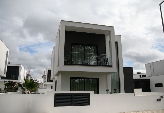 Villa a Pataias - Villa Besugo - Casa de férias com 3 quartos e piscina privada - SCH082