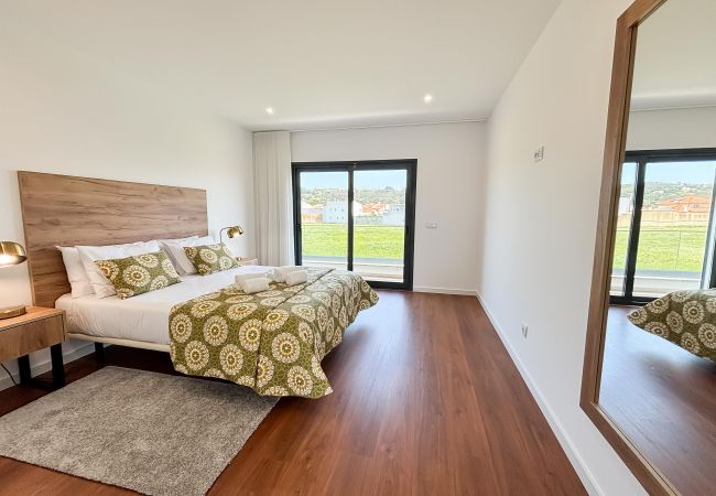 Villa a Alfeizerão - Casa da Praceta - By SCH Villa a Alfeizerão - Casa da Praceta - By SCH